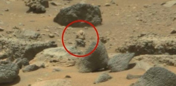 Ученые нашли на Марсе вооруженного «Гумоноида»